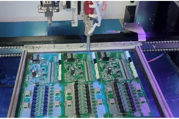 SMT加工廠的三防漆涂覆主要事項